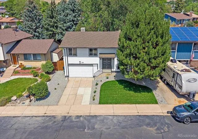 2nd image of 2088 S Coors Cir, Lakewood, CO 80228 | MLS# 6626451