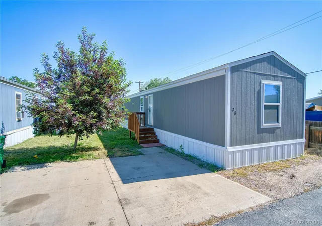 2nd image of 218 Grape St, Hudson, CO 80642 | MLS# 8002227
