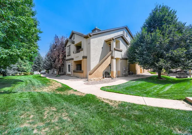 2nd image of 3928 Riviera Grv, Colorado Springs, CO 80922