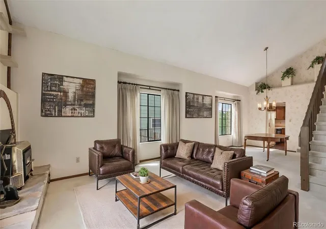 Photo 4 of Sale Pending at 181 Del Oro Cir, Colorado Springs, CO 80919 | MLS# 4644144 | Listing updated on 2026-08-10