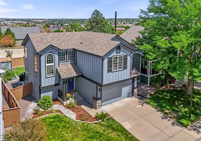 2nd image of 9747 Burberry Wy, Highlands Ranch, CO 80129 | MLS# 4073500