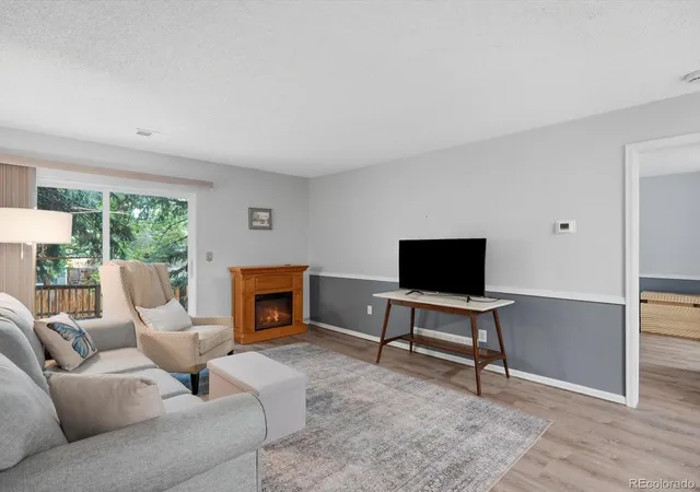 3rd image of 7369 S Gore Range Rd, Littleton, CO 80127
