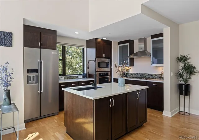 Listing Photo 5 - Condo for sale in building located at 360 S Lafayette St, Denver, CO 80209 - Unit #401