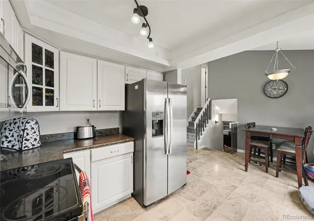 Photo 4 of Single family home for sale at 5600 S Queen St, Littleton, CO 80127 | MLS# 3381597 | Listing updated on 2026-10-01