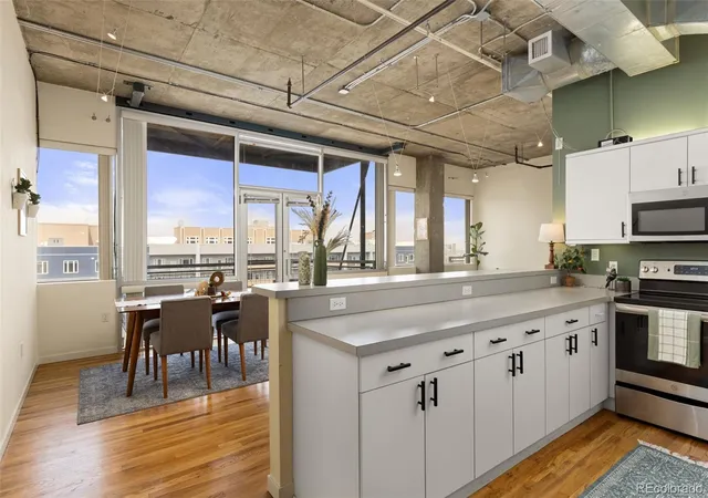 4th image of 2020 Arapahoe St, Denver, CO 80205