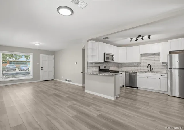 5th image of 1180 Vaughn St, Aurora, CO 80011 | MLS# 3697064