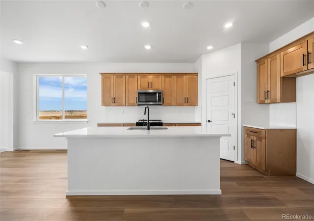 3rd image of 2827 Mosker St, Strasburg, CO 80136 | MLS# 1842946