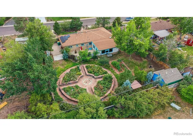 Photo 1 of Single family home for sale at 10355 W 13th Place, Lakewood, CO 80215 | MLS# IR1065807 | Listing updated on 2026-09-24