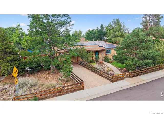 Photo 2 of Single family home for sale at 10355 W 13th Place, Lakewood, CO 80215 | MLS# IR1065807 | Listing updated on 2026-09-24