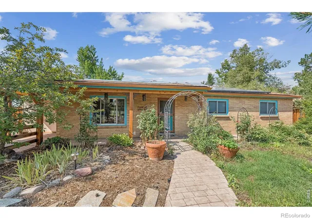 Photo 3 of Single family home for sale at 10355 W 13th Place, Lakewood, CO 80215 | MLS# IR1065807 | Listing updated on 2026-09-24