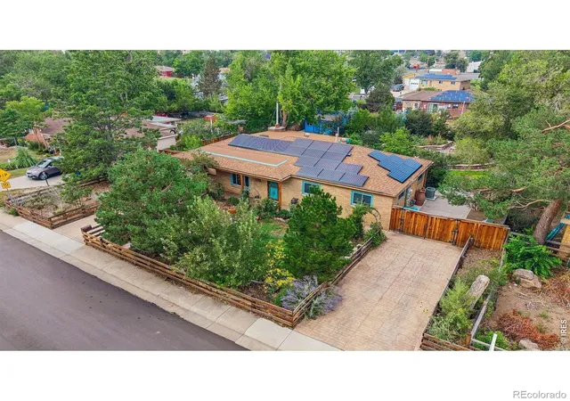 Photo 3 of Single family home for sale at 10355 W 13th Place, Lakewood, CO 80215 | MLS# IR1065807 | Listing updated on 2026-09-24