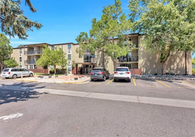 2nd image of 2281 S Vaughn Wy #104A, Aurora, CO 80014 | MLS# 7694955