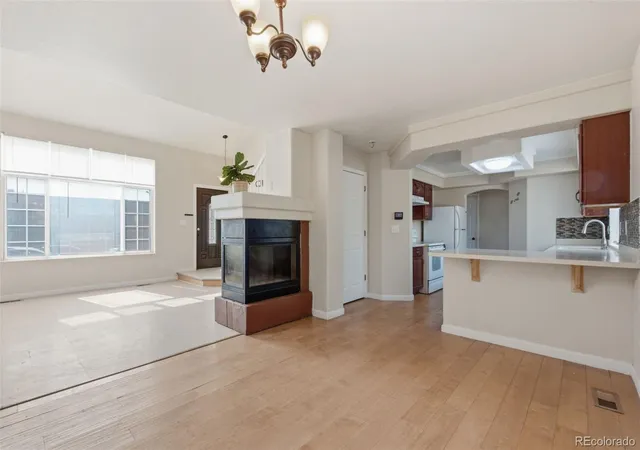 3rd image of 4654 Flanders Wy, Denver, CO 80249 | MLS# 8286191