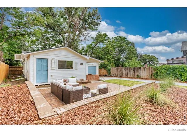 3rd image of 2918 Ames St, Wheat Ridge, CO 80214 | MLS# IR1065815