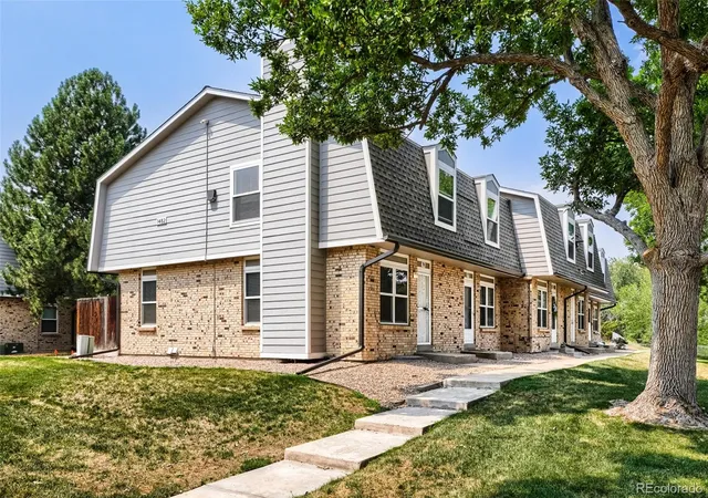 3rd image of 1482 S Pierson St, Lakewood, CO 80232