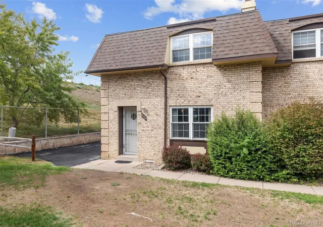 Photo 2 of Condo for sale at 5589 S Lowell Blvd, Littleton, CO 80123 | MLS# 4602403 | Listing updated on 2026-10-13