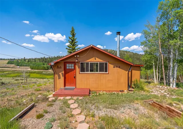 Photo 3 of Single family home for sale at 203 Strongbox Ct, Jefferson, CO 80456 | MLS# 8713765 | Listing updated on 2026-08-10