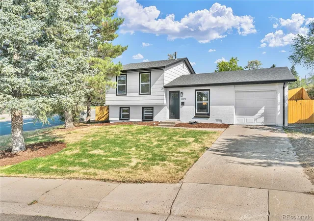 Single family home for sale at 10272 W Lehigh Ave, Denver, CO 80235 | MLS# 6584897