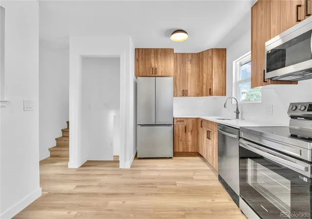 Photo 3 of Single family home for sale at 10272 W Lehigh Ave, Denver, CO 80235 | MLS# 6584897 | Listing updated on 2026-08-28