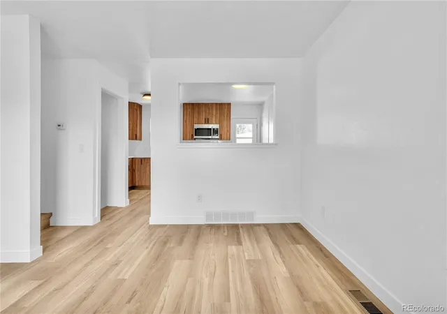Photo 4 of Single family home for sale at 10272 W Lehigh Ave, Denver, CO 80235 | MLS# 6584897 | Listing updated on 2026-08-28