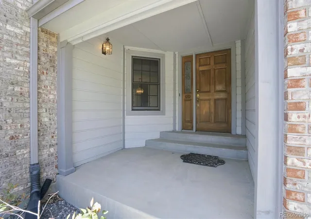 Photo 3 of Single family home for sale at 9877 Falcon Crk Dr, Highlands Ranch, CO 80130 | MLS# 3181633 | Listing updated on 2026-09-18