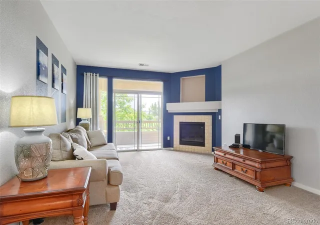 Listing Photo 3 - Condo for sale in building located at 8520 S Holland Ln, Littleton, CO 80128 - Unit #204