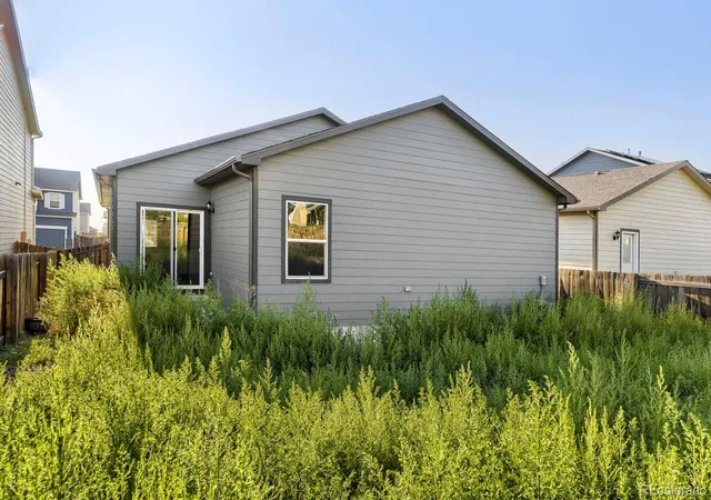 17th image of 311 Maple St, Bennett, CO 80102 | MLS# 9742894