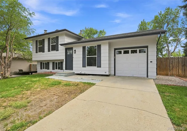 Photo 1 of Single family home for sale at 15340 E Iowa Pl, Aurora, CO 80017 | MLS# 3097985 | Listing updated on 2026-09-04