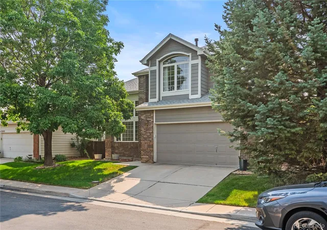 3rd image of 8382 E Amherst Cir, Denver, CO 80231 | MLS# 5810769