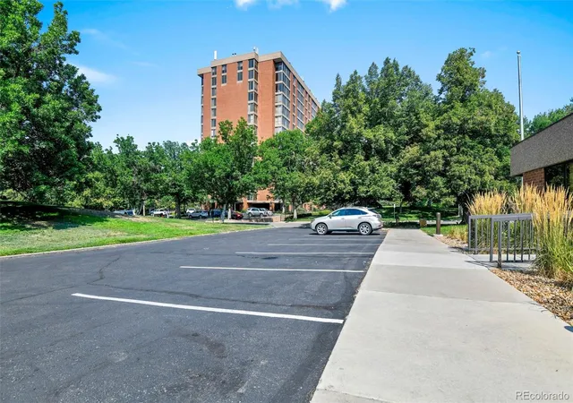 2nd image of 1900 E Girard Pl, Englewood, CO 80113
