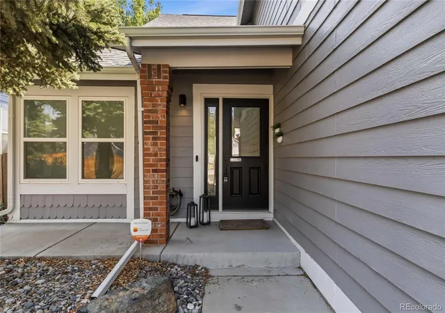 Photo 2 of Single family home for sale at 7748 Dusk St, Littleton, CO 80125 | MLS# 5345126 | Listing updated on 2026-09-14