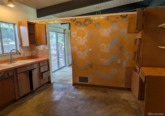 3rd image of 950 S Foothill Dr, Denver, CO 80228 | MLS# 7908885