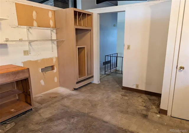 4th image of 950 S Foothill Dr, Denver, CO 80228 | MLS# 7908885