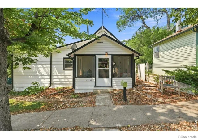 Photo 3 of Single family home for sale at 203 Judson St, Longmont, CO 80501 | MLS# IR1065846 | Listing updated on 2026-09-24
