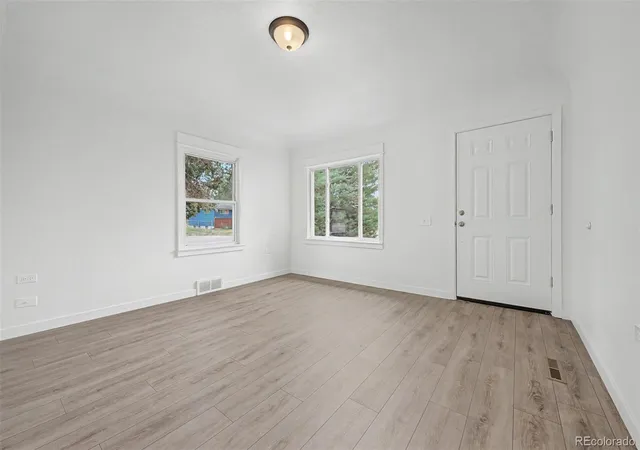 Photo 2 of Single family home for sale at 1555 N Monroe Ave, Loveland, CO 80538 | MLS# 2291201 | Listing updated on 2026-10-27