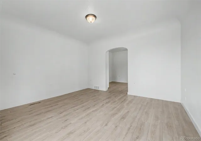 Photo 4 of Single family home for sale at 1555 N Monroe Ave, Loveland, CO 80538 | MLS# 2291201 | Listing updated on 2026-10-27