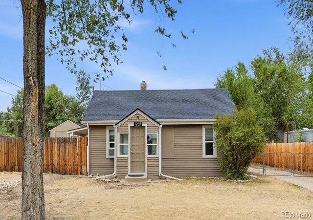 1st image of 1265 Urban St, Lakewood, CO 80401 | MLS# 4104250