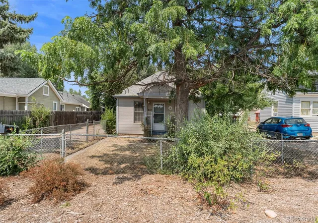 Photo 3 of Single family home for sale at 212 E Lincoln Ave, Fort Collins, CO 80524 | MLS# 4872185 | Listing updated on 2026-09-14