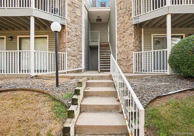 2nd image of 921 S Walden St #206, Aurora, CO 80017 | MLS# 6048626
