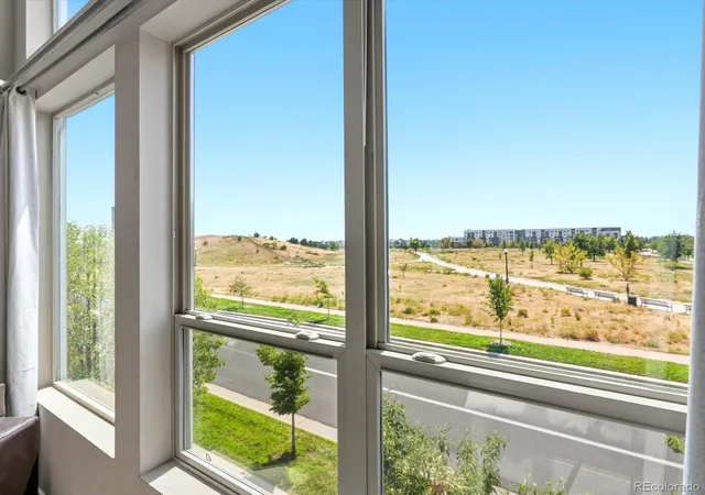Photo 3 of Townhouse for sale at 8431 E 33rd Avenue, Denver, CO 80238 | MLS# 9477638 | Listing updated on 2026-10-03