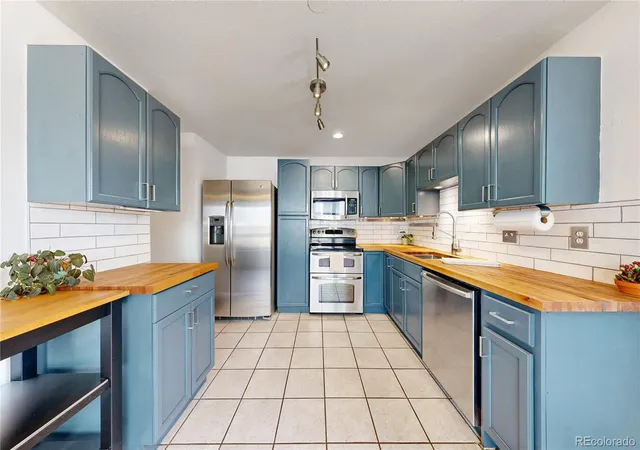 2nd image of 1616 Secrest St, Golden, CO 80401 | MLS# 2871388