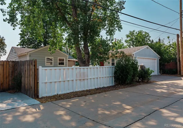 3rd image of 2635 S Linley Ct, Denver, CO 80219 | MLS# 5664714