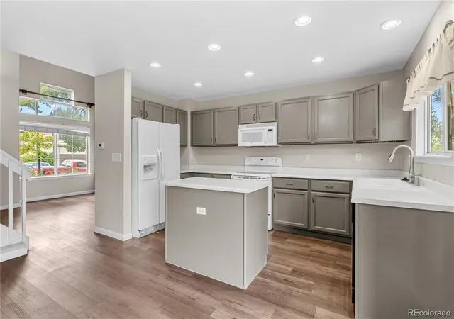 4th image of 9674 Newcastle Dr, Highlands Ranch, CO 80130 | MLS# 6891759