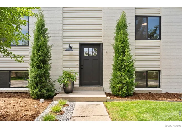 3rd image of 202 Short Pl, Louisville, CO 80027 | MLS# IR1065888