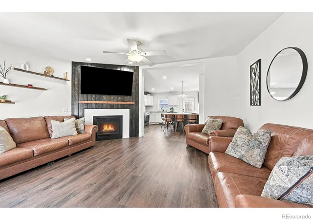 Photo 3 of Single family home for sale at 603 S Carriage Dr, Milliken, CO 80543 | MLS# IR1065889 | Listing updated on 2026-10-06
