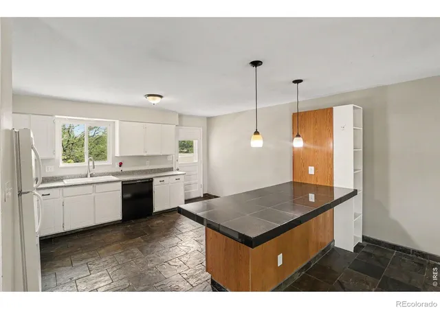 Photo 3 of Single family home for sale at 2421 W Plum St, Fort Collins, CO 80521 | MLS# IR1065891 | Listing updated on 2026-10-10
