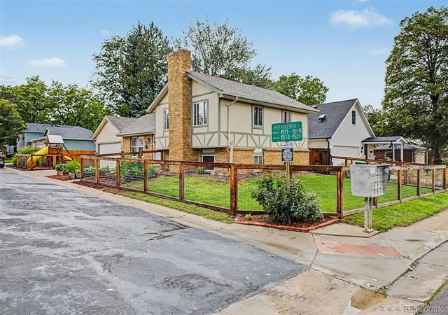 3rd image of 1571 S Krameria St, Denver, CO 80224 | MLS# 2108684