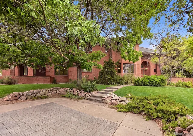 Photo 2 of Mansion for sale at 26 Red Fox Ln, Littleton, CO 80127 | MLS# 9499704 | Listing updated on 2026-09-21