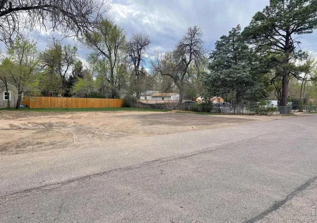 4th image of 515 S Shields St, Fort Collins, CO 80521 | MLS# IR1065913