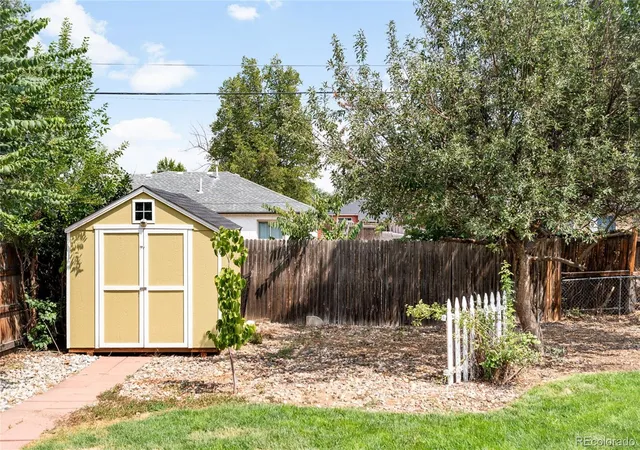 34th image of 1176 Tucson St, Aurora, CO 80011 | MLS# 2451231